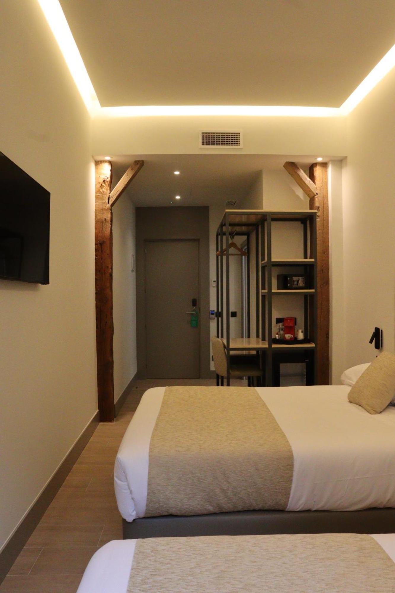 Hostal La Rua-Montera Мадрид Екстер'єр фото